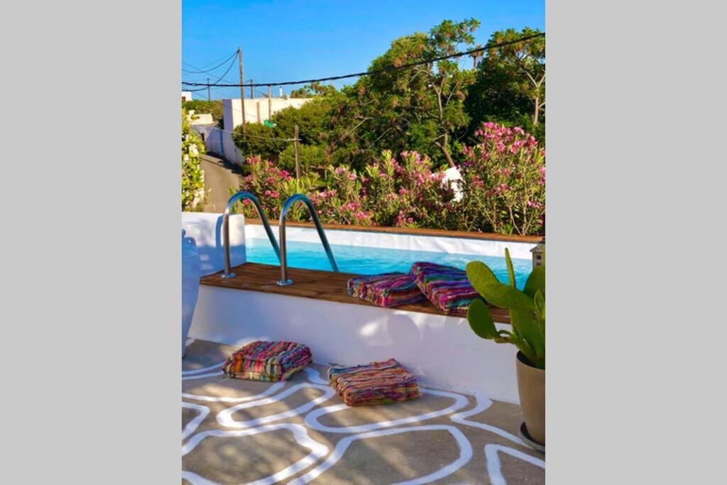 The Summer Pink House Lakhania Exteriör bild